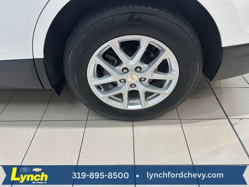 Used 2022 Chevrolet Equinox LT AWD/4WD image 29
