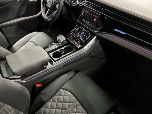 New 2026 Audi SQ8 Prestige AWD/4WD image 15