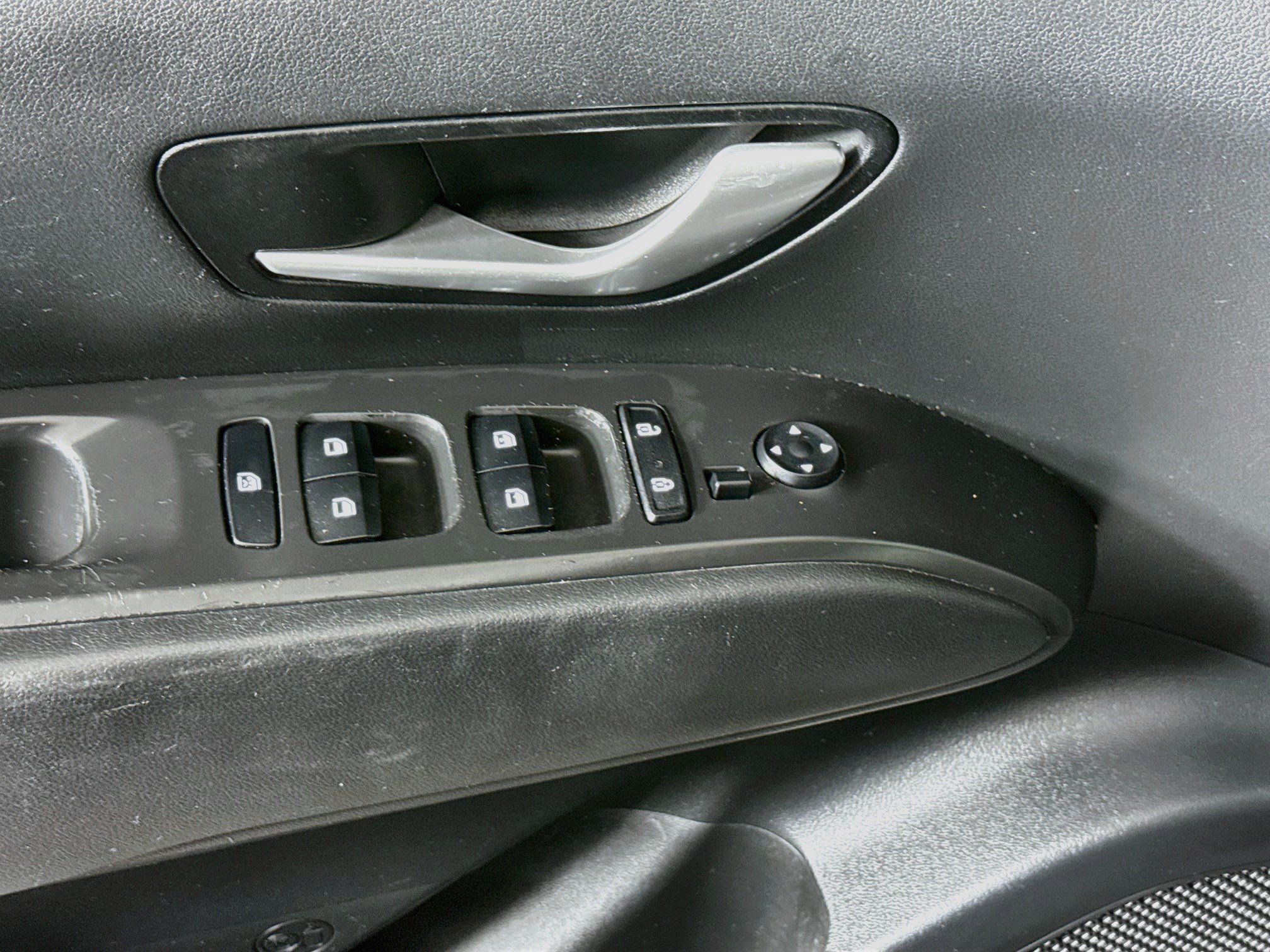 Used 2022 Hyundai Tucson SE FWD image 23