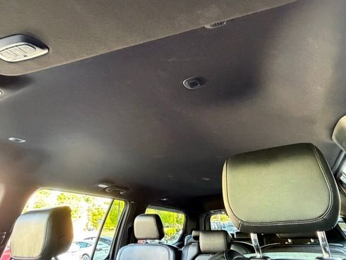 Used 2024 Jeep Wagoneer Series II w/ Flexible Seating Group image 53