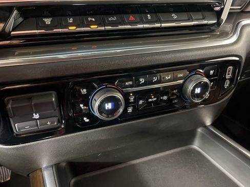 Used 2024 Chevrolet Silverado 3500 High Country w/ Technology Package image 32