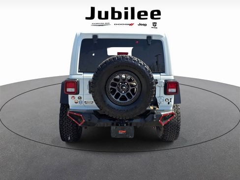 Used 2021 Jeep Wrangler Unlimited Rubicon w/ Xtreme Recon 35" Tire Package AWD/4WD image 3