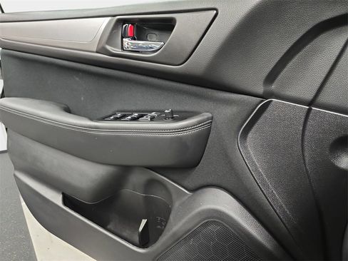 Used 2019 Subaru Legacy 2.5i Premium image 30