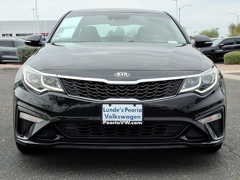 Used 2019 Kia Optima LX image 2