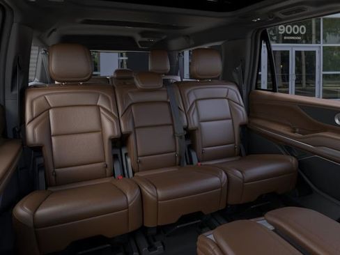 New 2026 Lincoln Navigator L Reserve AWD/4WD image 11