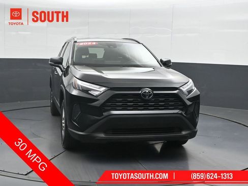 Used 2024 Toyota RAV4 XLE image 5