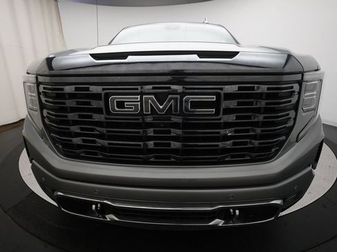 Used 2023 GMC Sierra 1500 Denali Ultimate AWD/4WD image 11