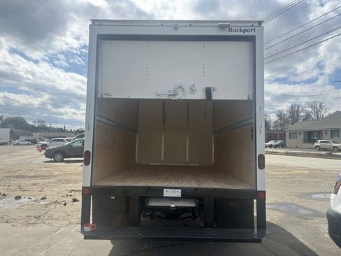 Used 2024 Ford Transit 350 DRW image 28