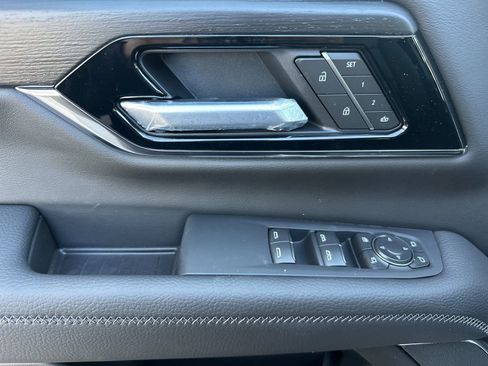 New 2026 GMC Yukon XL Denali w/ Sun & Power Step Package image 11