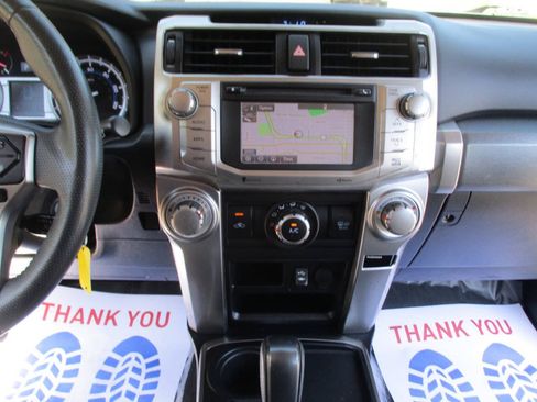 Used 2015 Toyota 4Runner SR5 Premium RWD image 17