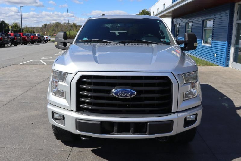 Used 2017 Ford F150 XLT w/ Equipment Group 301A Mid AWD/4WD image 4
