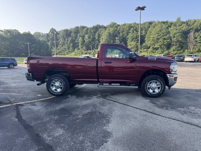 Used 2024 RAM 2500 Tradesman w/ Chrome Appearance Group AWD/4WD image 6