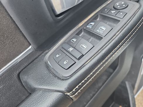 Used 2023 RAM 2500 Laramie image 12