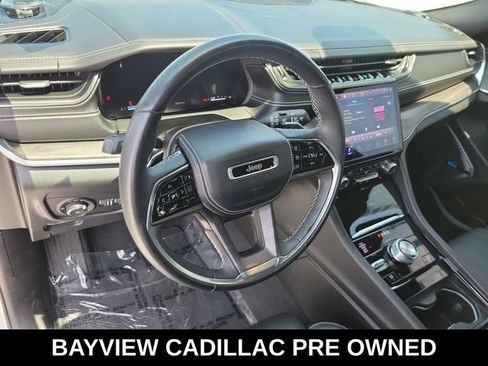 Used 2021 Jeep Grand Cherokee L Overland w/ Luxury Tech Group IV AWD/4WD image 26