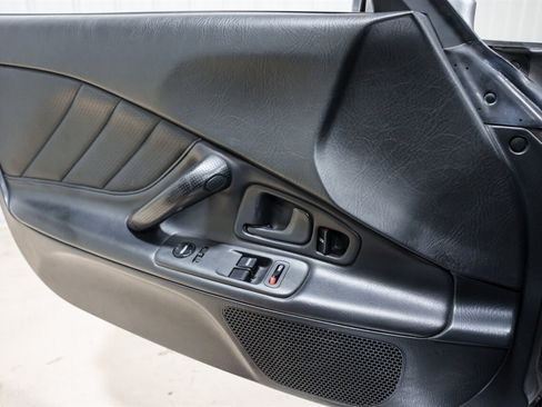Used 2000 Honda S2000 image 21