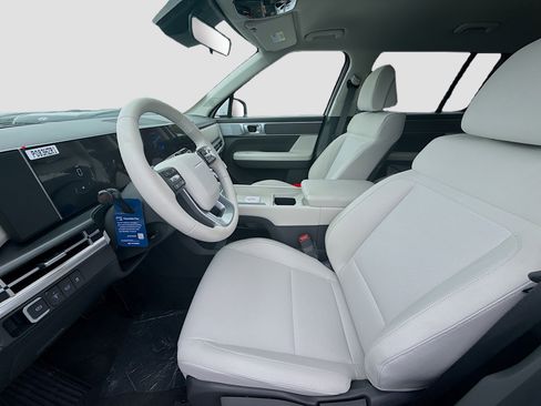 New 2026 Hyundai Santa Fe SE image 14