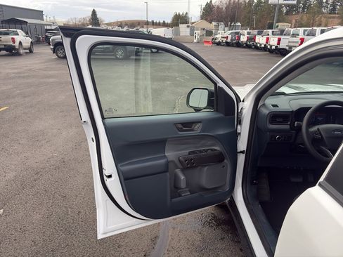 New 2026 Ford Maverick Lariat w/ Black Appearance Package image 16