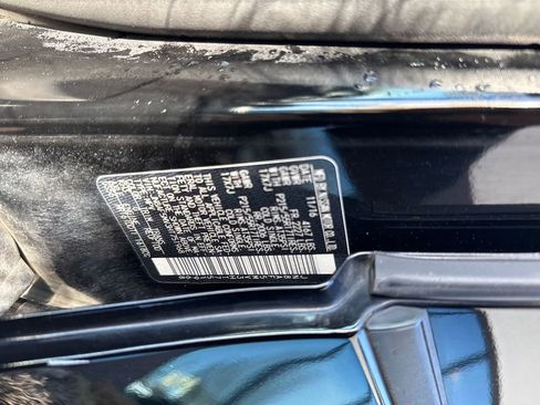 Used 2017 Nissan Juke SV image 31