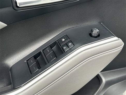 Certified 2022 Toyota Highlander XLE image 20