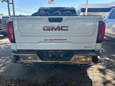 Used 2023 GMC Sierra 1500 SLT w/ SLT Premium Plus Package AWD/4WD image 4
