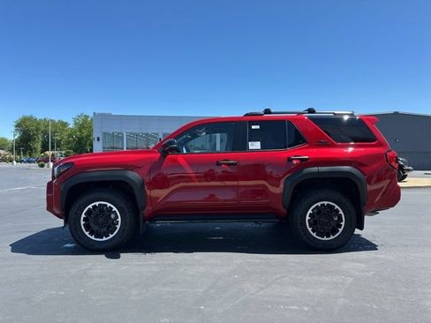 New 2026 Toyota 4Runner TRD Off-Road Premium AWD/4WD image 4