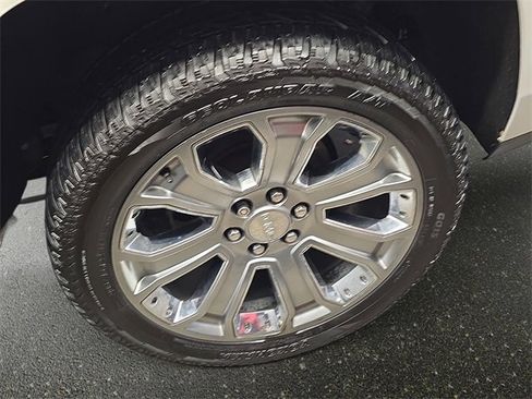 Used 2016 GMC Yukon Denali w/ Open Road Package image 36