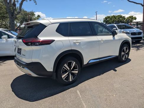 Used 2023 Nissan Rogue Platinum w/ Platinum Premium Package FWD image 4