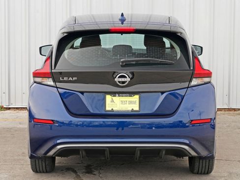 Used 2025 Nissan Leaf S image 43