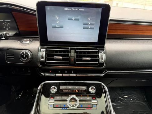 Used 2019 Lincoln Navigator L Reserve AWD/4WD image 33