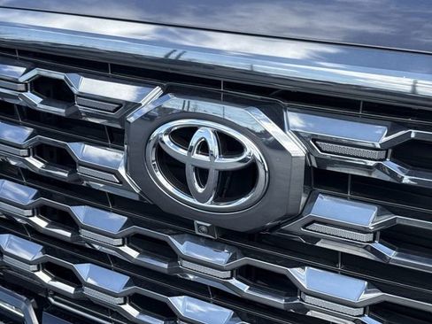 Used 2025 Toyota Tundra Platinum image 30