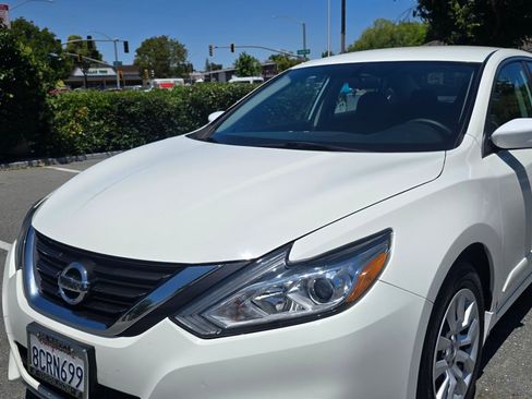 Used 2017 Nissan Altima 2.5 S w/ Power Driver Seat Package FWD image 1