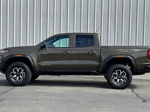 Used 2024 GMC Canyon AT4X image 8