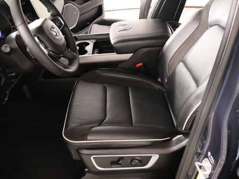 Used 2026 RAM 1500 Laramie w/ Night Edition AWD/4WD image 11