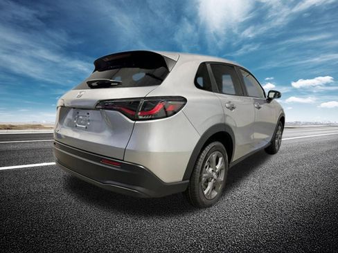 New 2026 Honda HR-V LX image 5