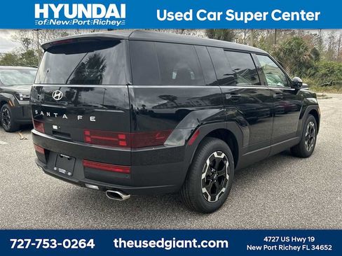 New 2025 Hyundai Santa Fe SE image 7