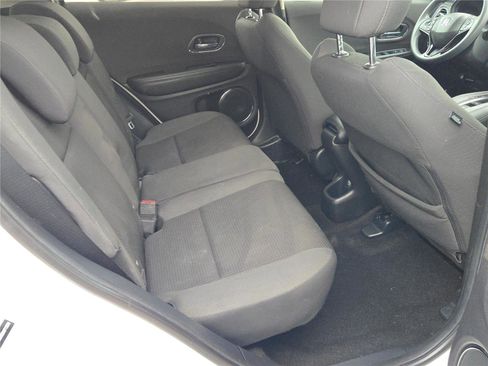 Used 2019 Honda HR-V EX image 11