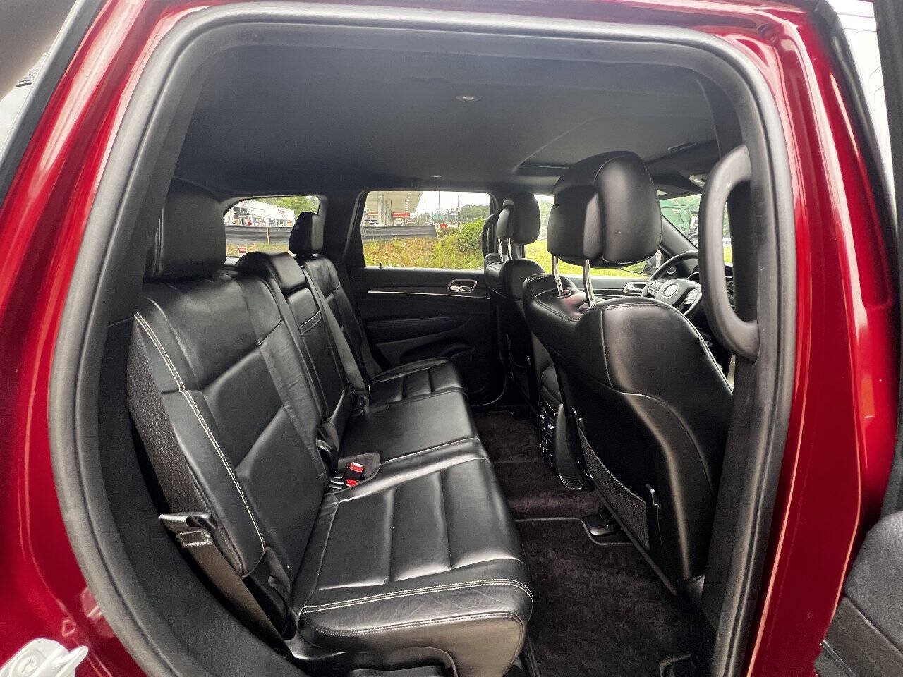 Used 2017 Jeep Grand Cherokee Limited AWD/4WD image 10