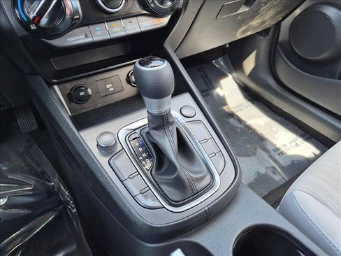 Used 2023 Hyundai Kona SEL FWD image 12