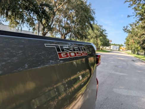 Used 2021 Chevrolet Silverado 1500 LT Trail Boss AWD/4WD image 13