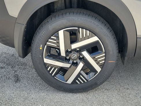 New 2026 Nissan Kicks SV w/ Charging Package FWD image 5
