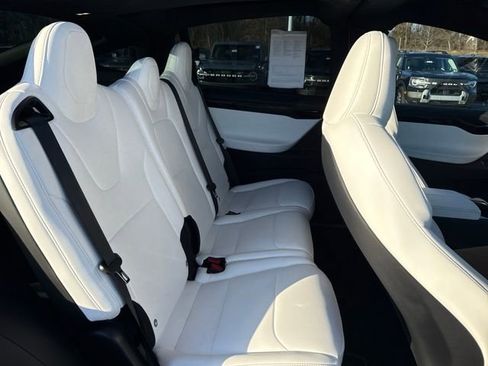Used 2020 Tesla Model X Long Range image 11