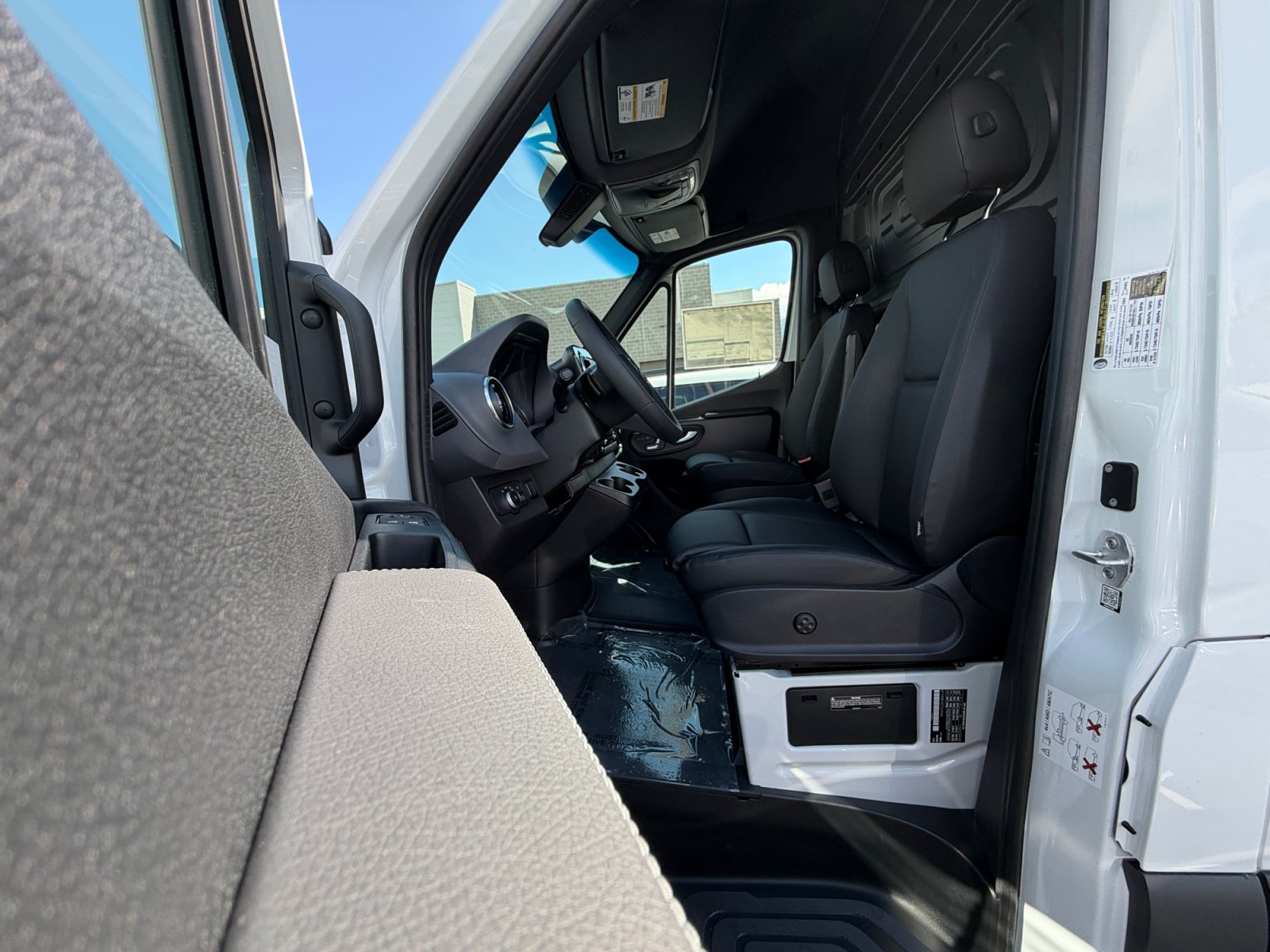 New 2026 Mercedes-Benz Sprinter 2500 image 24