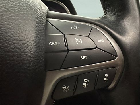 Used 2020 Jeep Grand Cherokee Limited X image 24