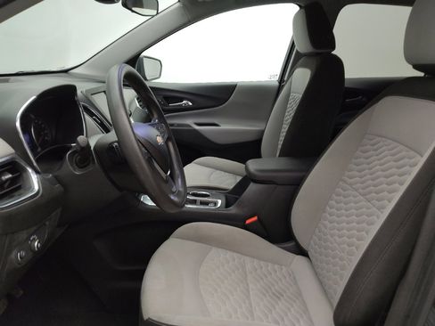 Used 2020 Chevrolet Equinox LT FWD image 17