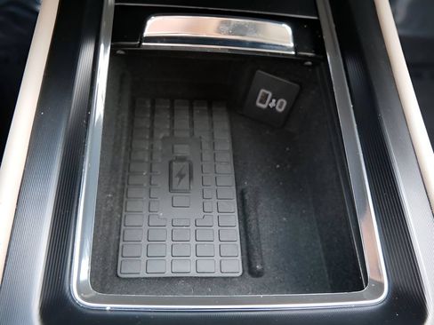 Used 2025 Lincoln Corsair Reserve FWD image 26