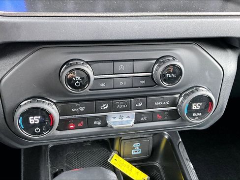 Used 2025 Ford Bronco Big Bend image 21