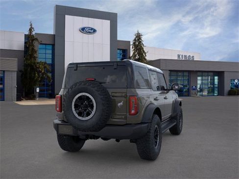 New 2025 Ford Bronco Outer Banks w/ Sasquatch Package image 8