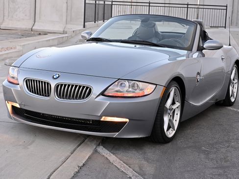 Used 2006 BMW Z4 3.0si RWD image 17