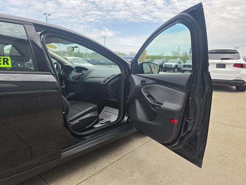 Used 2013 Ford Focus S FWD image 13