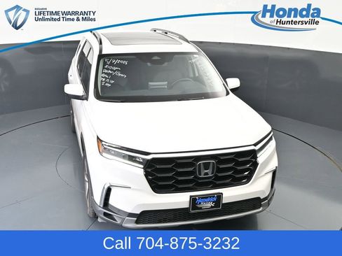Used 2023 Honda Pilot Touring image 23